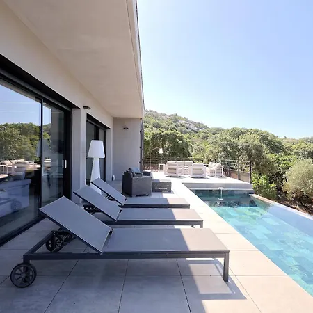 Santa Lucia - Piscine & Vue Sur La Retenue De Talza Figari (Corsica)