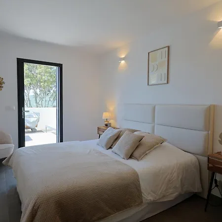 Villa Santa Lucia - Piscine & Vue Sur La Retenue De Talza Figari (Corsica)
